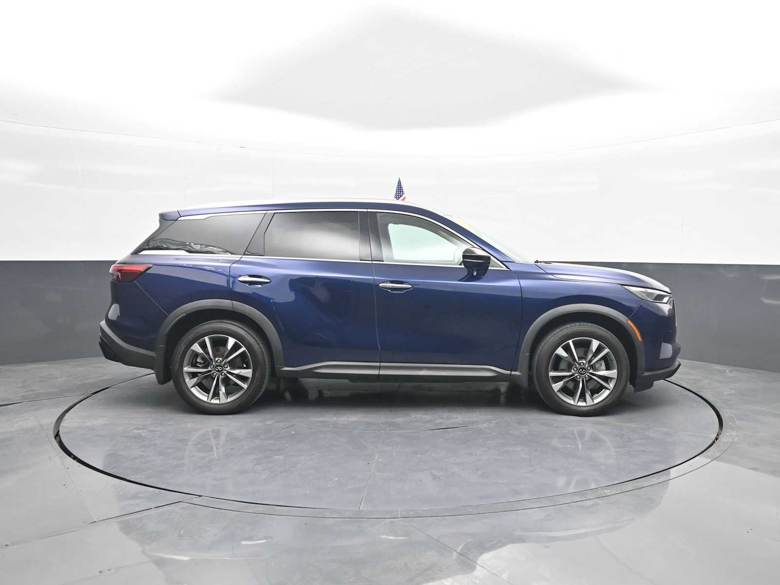2023 INFINITI QX60 LUXE AWD
