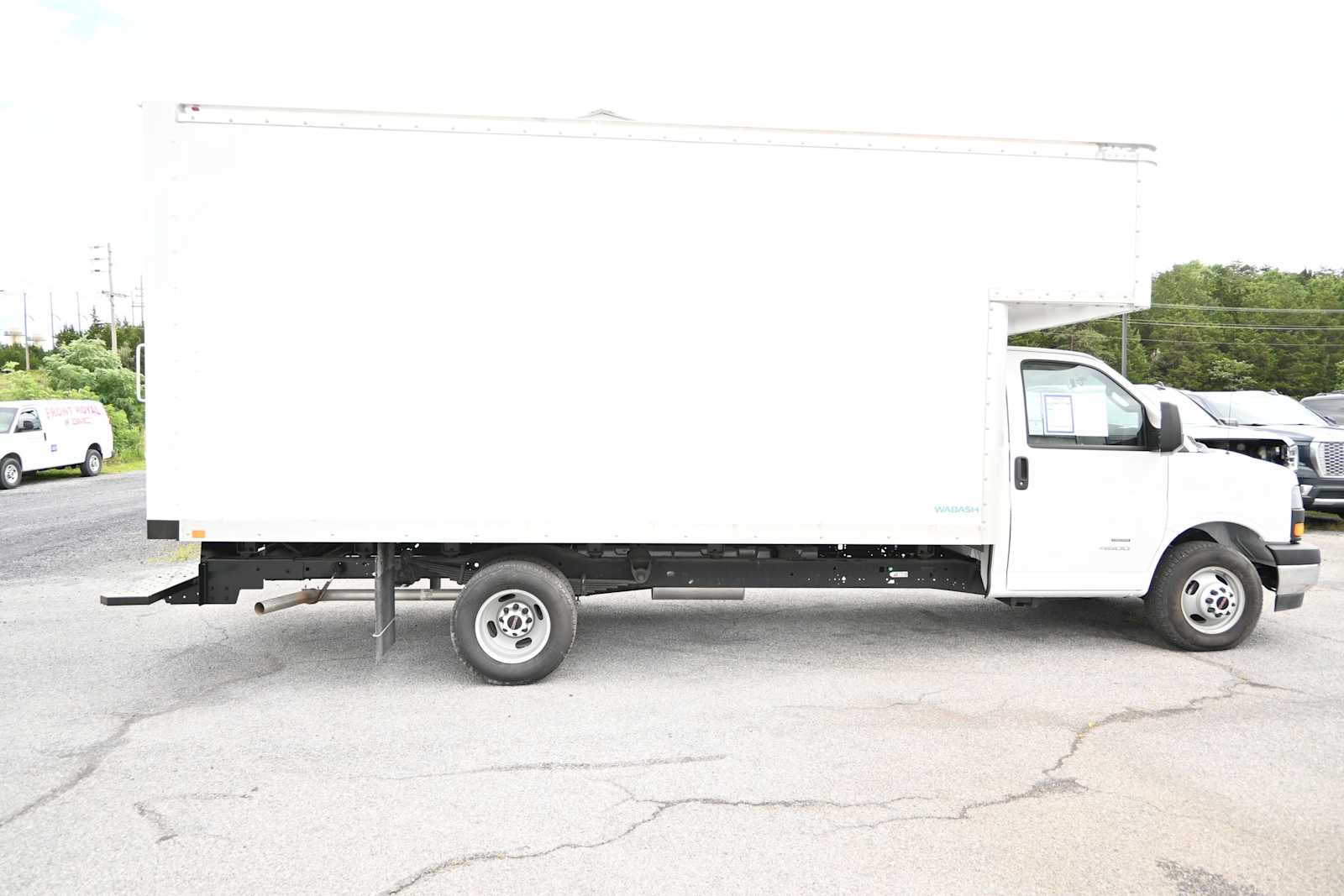 2024 GMC Savana Cutaway 4500 Van