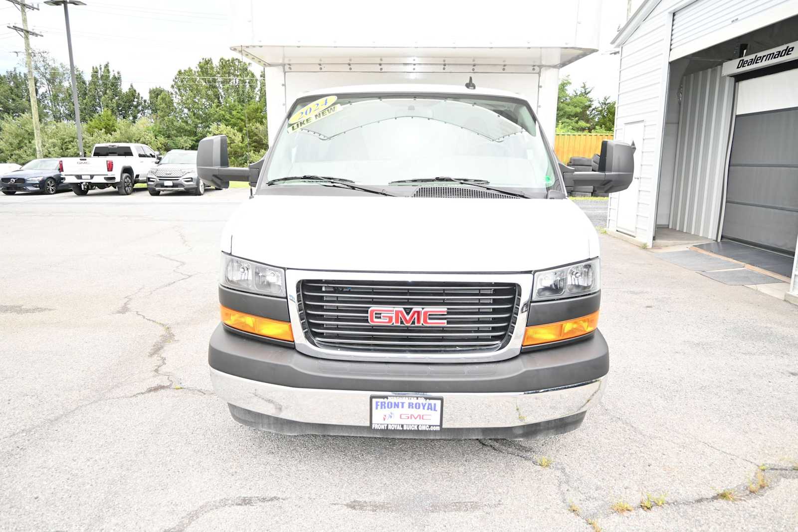 2024 GMC Savana Cutaway 4500 Van
