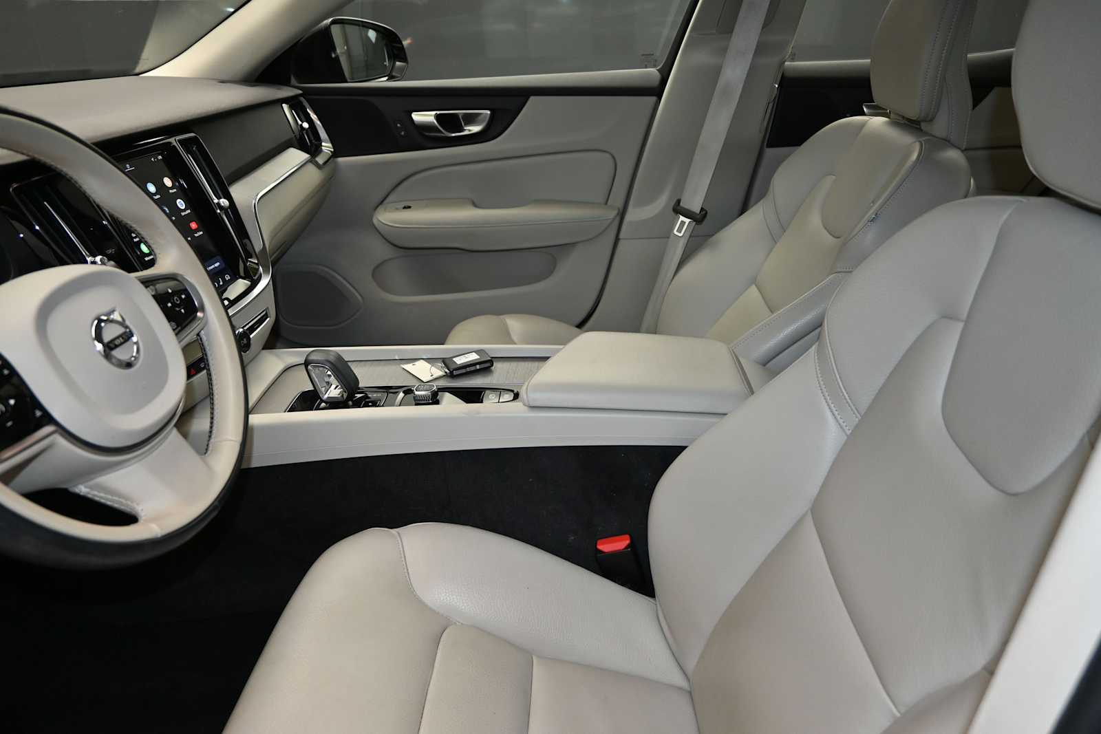 2024 Volvo S60 B5 Plus Dark Theme