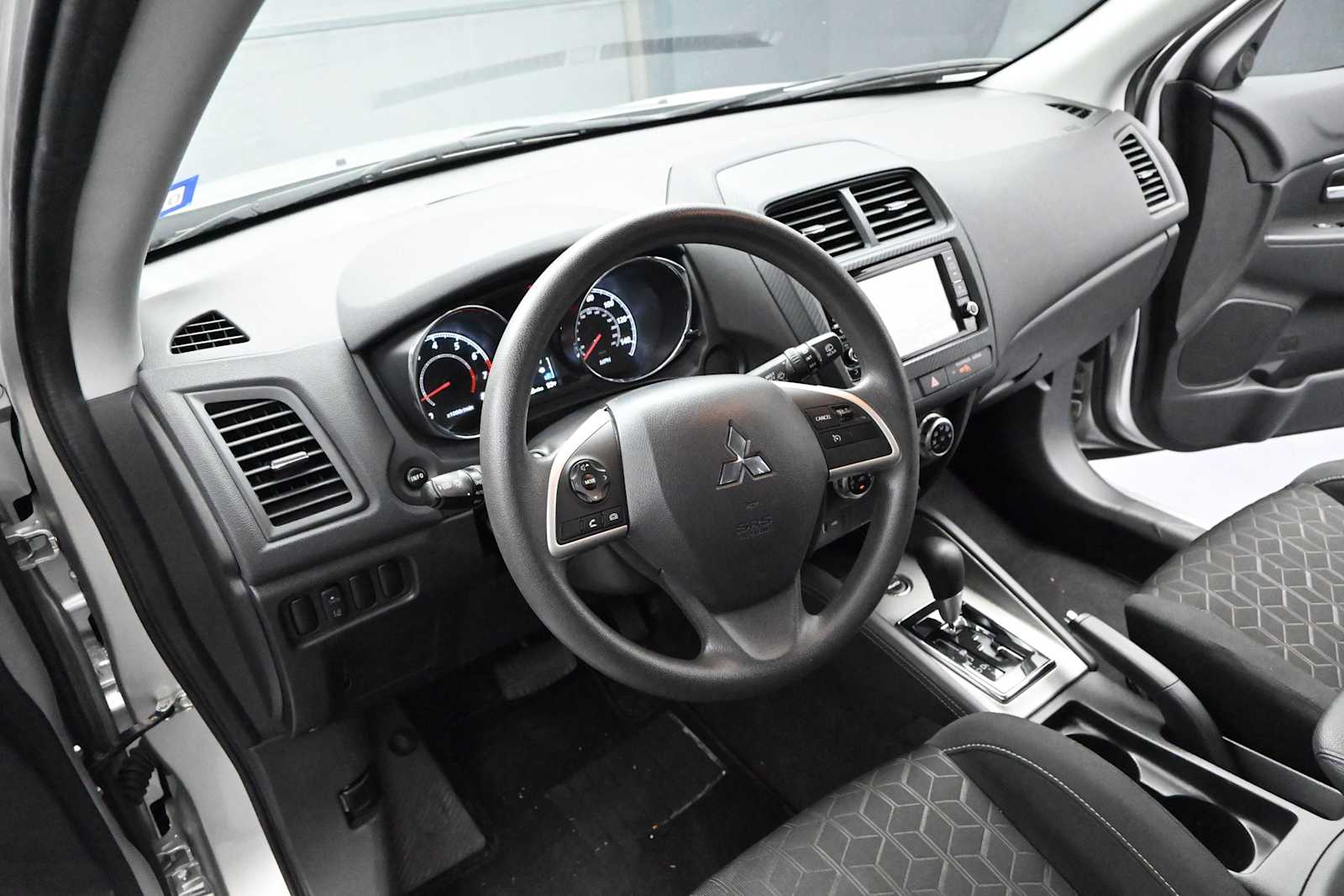 2025 Mitsubishi Outlander Sport ES
