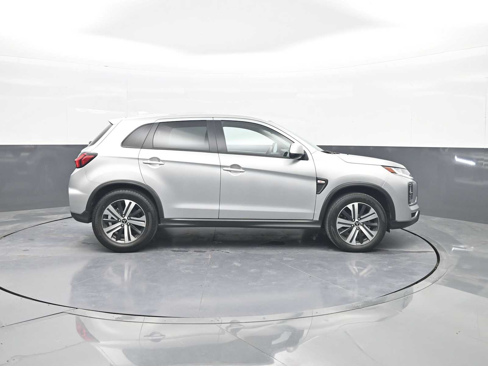2025 Mitsubishi Outlander Sport ES