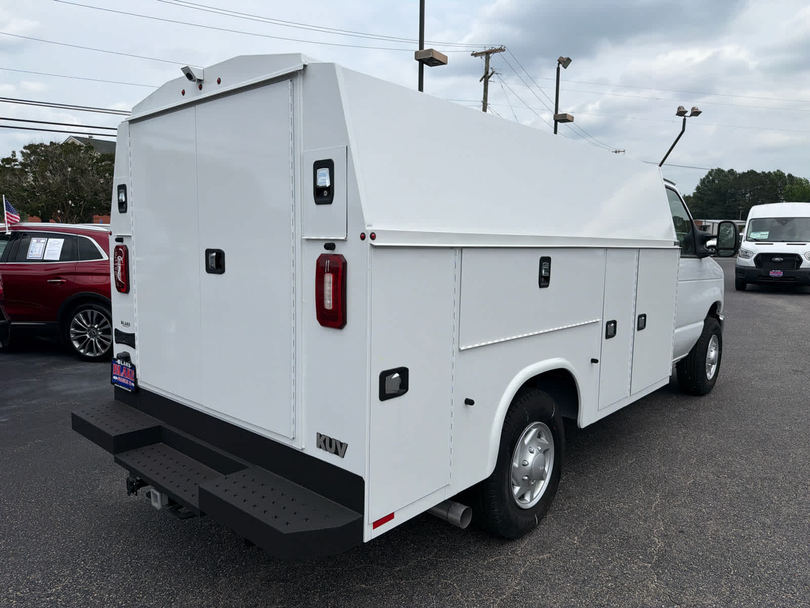 2026 Ford E-350 Cutaway 