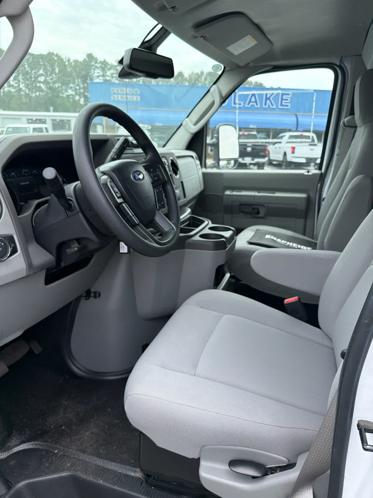 2026 Ford E-350 Cutaway 