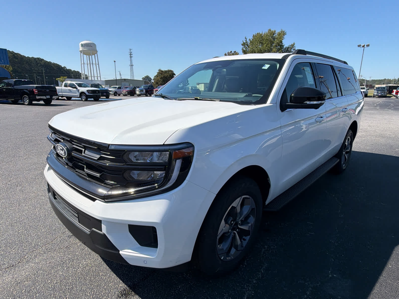 2027 Ford Expedition MAX Active