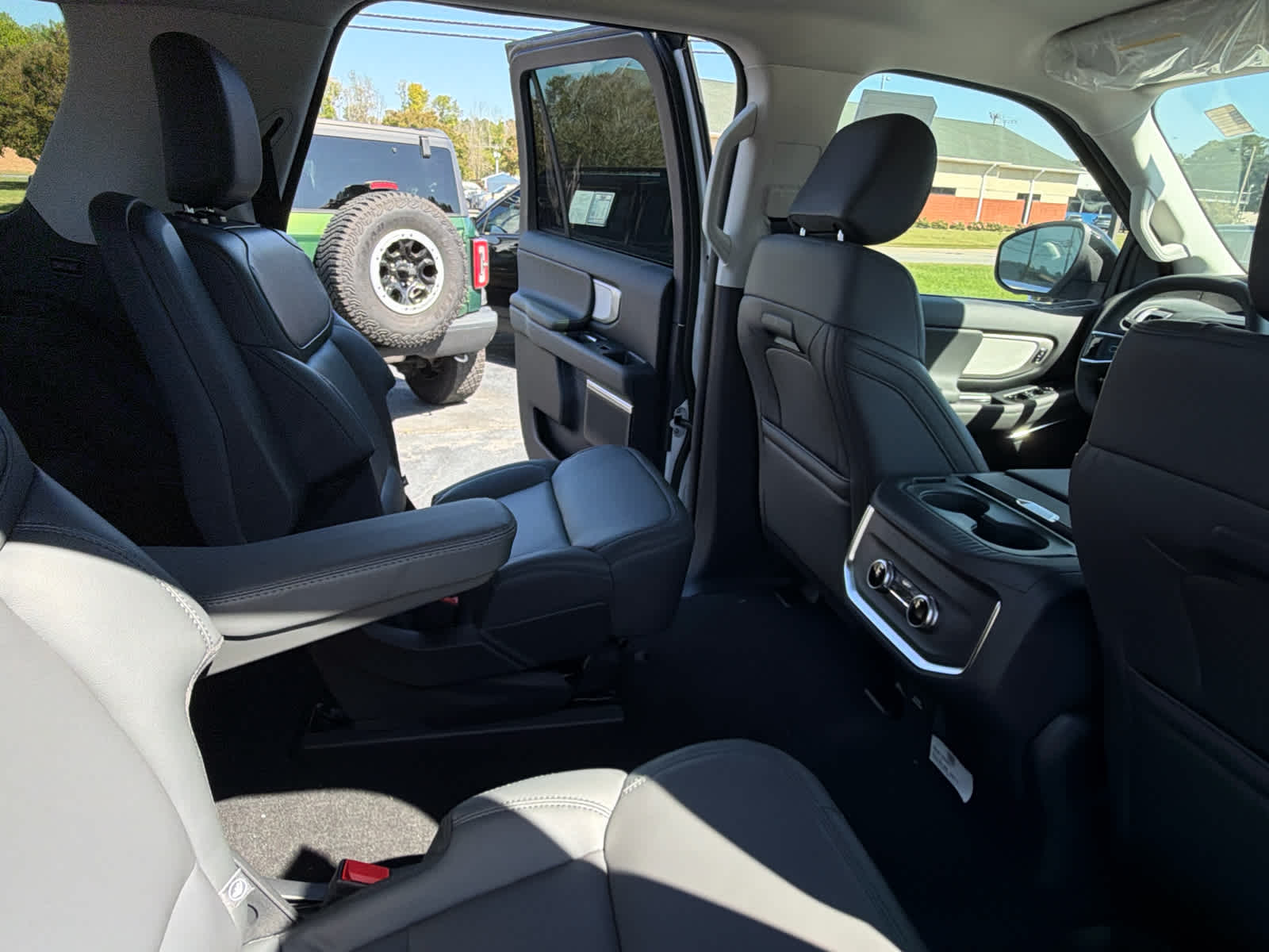 2027 Ford Expedition MAX Active