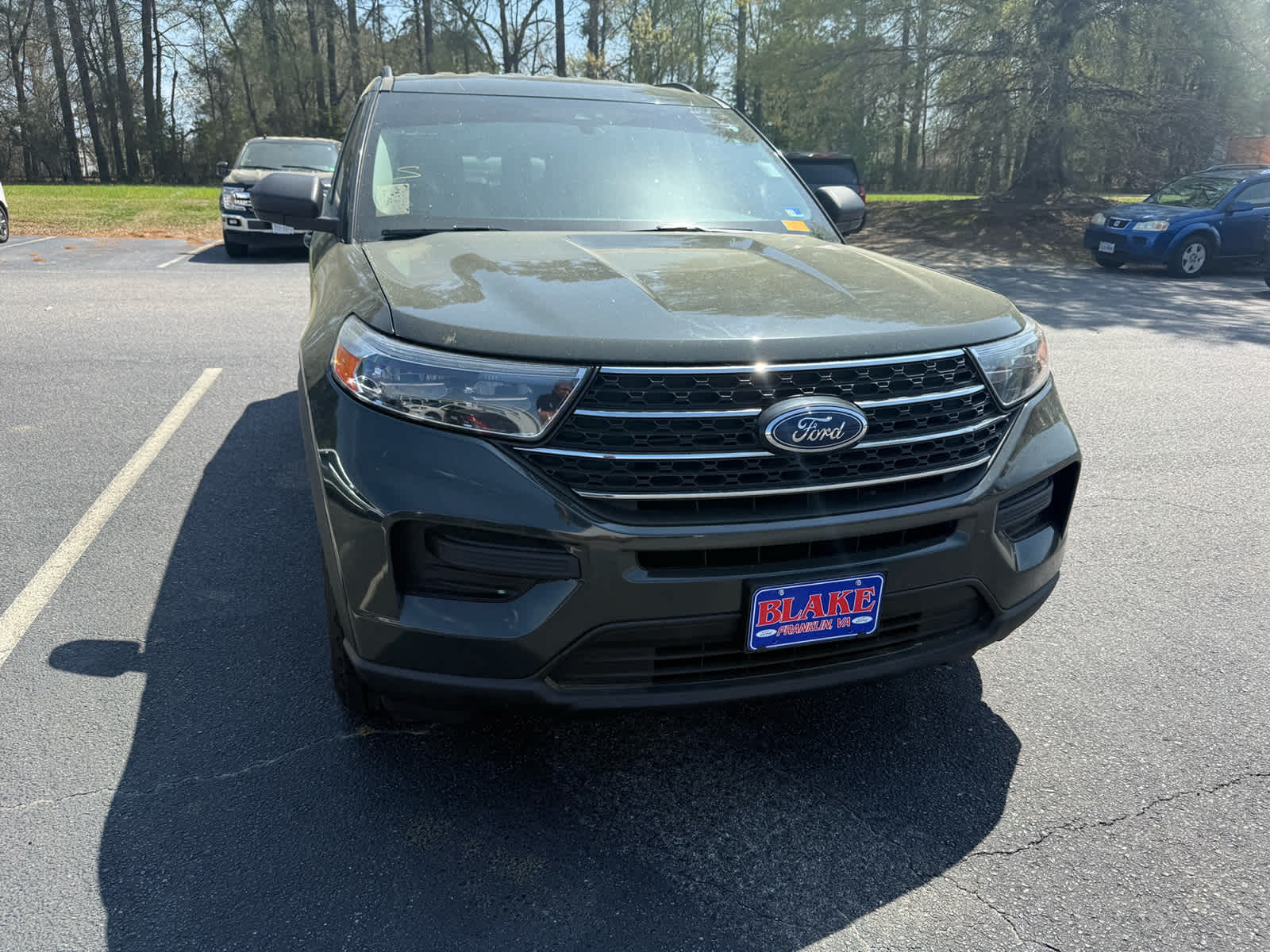 View vehicle photo 5