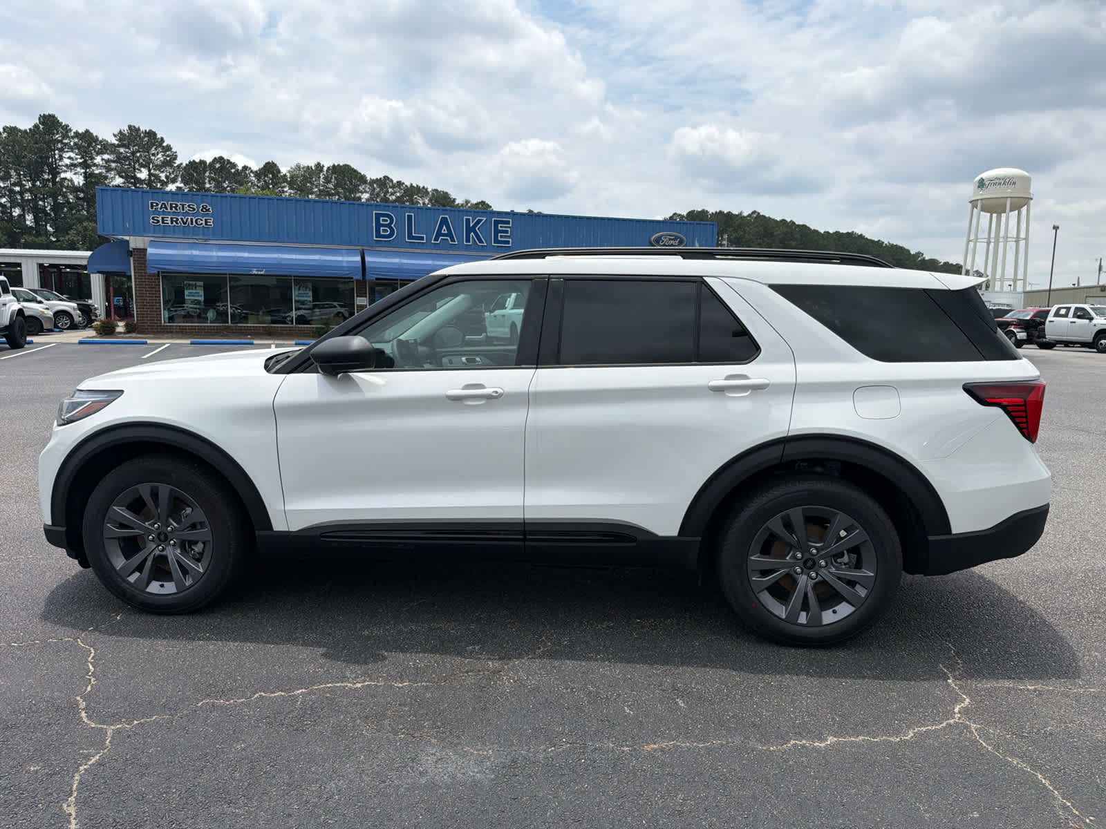 2026 Ford Explorer Active