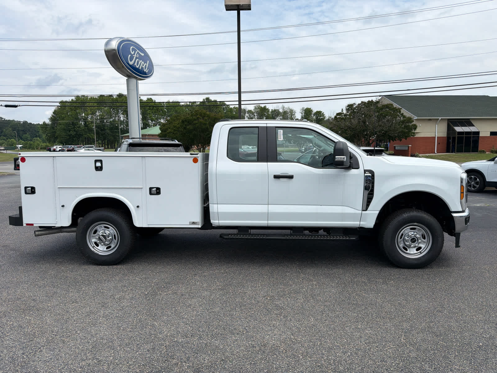 2025 Ford F-250 Super Duty XL