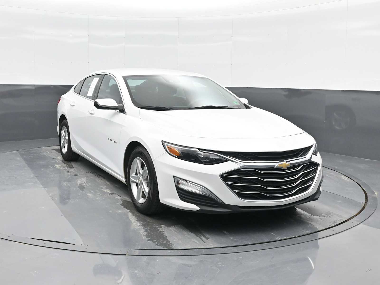 2022 Chevrolet Malibu LS