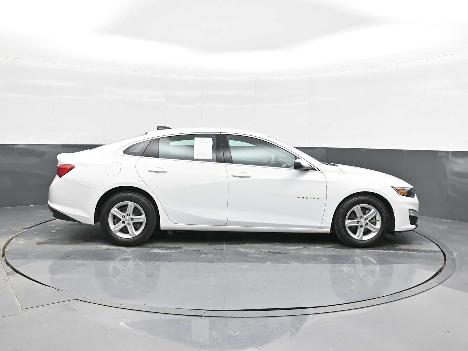 2022 Chevrolet Malibu LS