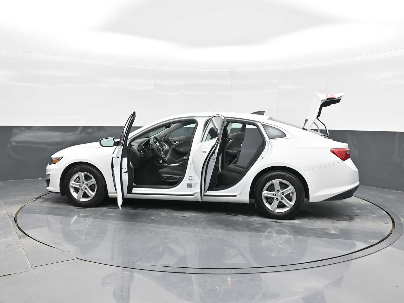 2022 Chevrolet Malibu LS