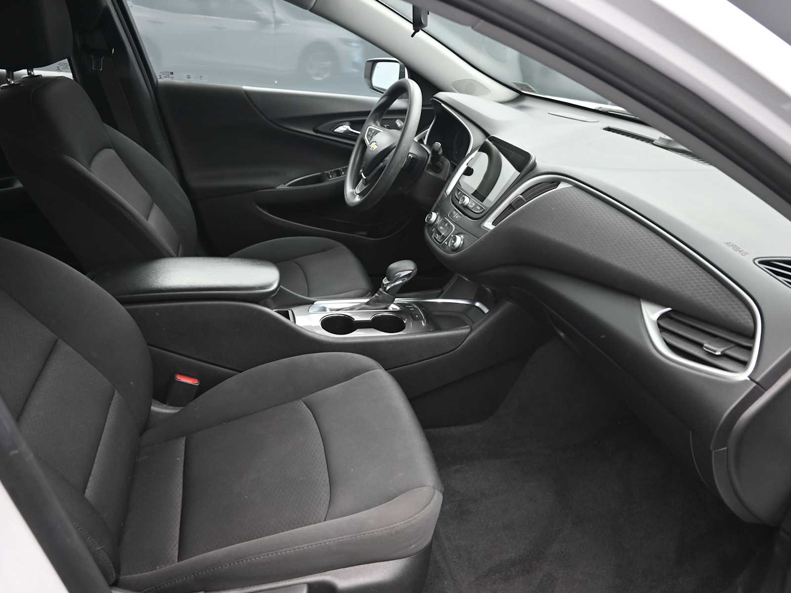 2022 Chevrolet Malibu LS