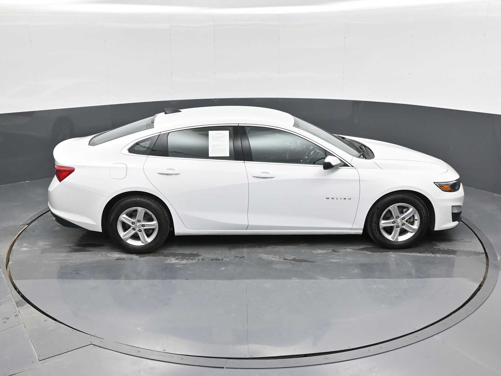 2022 Chevrolet Malibu LS