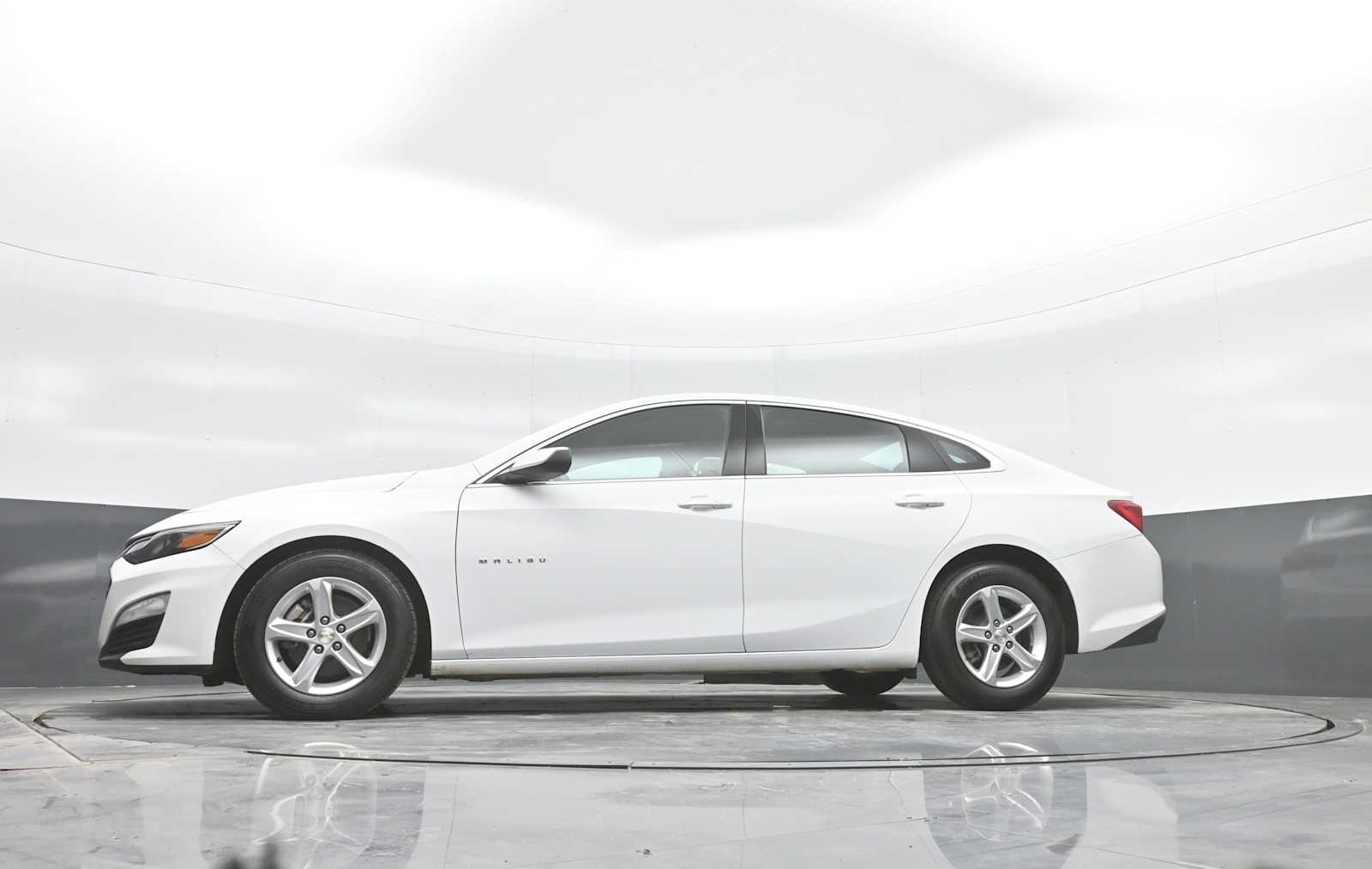 2022 Chevrolet Malibu LS