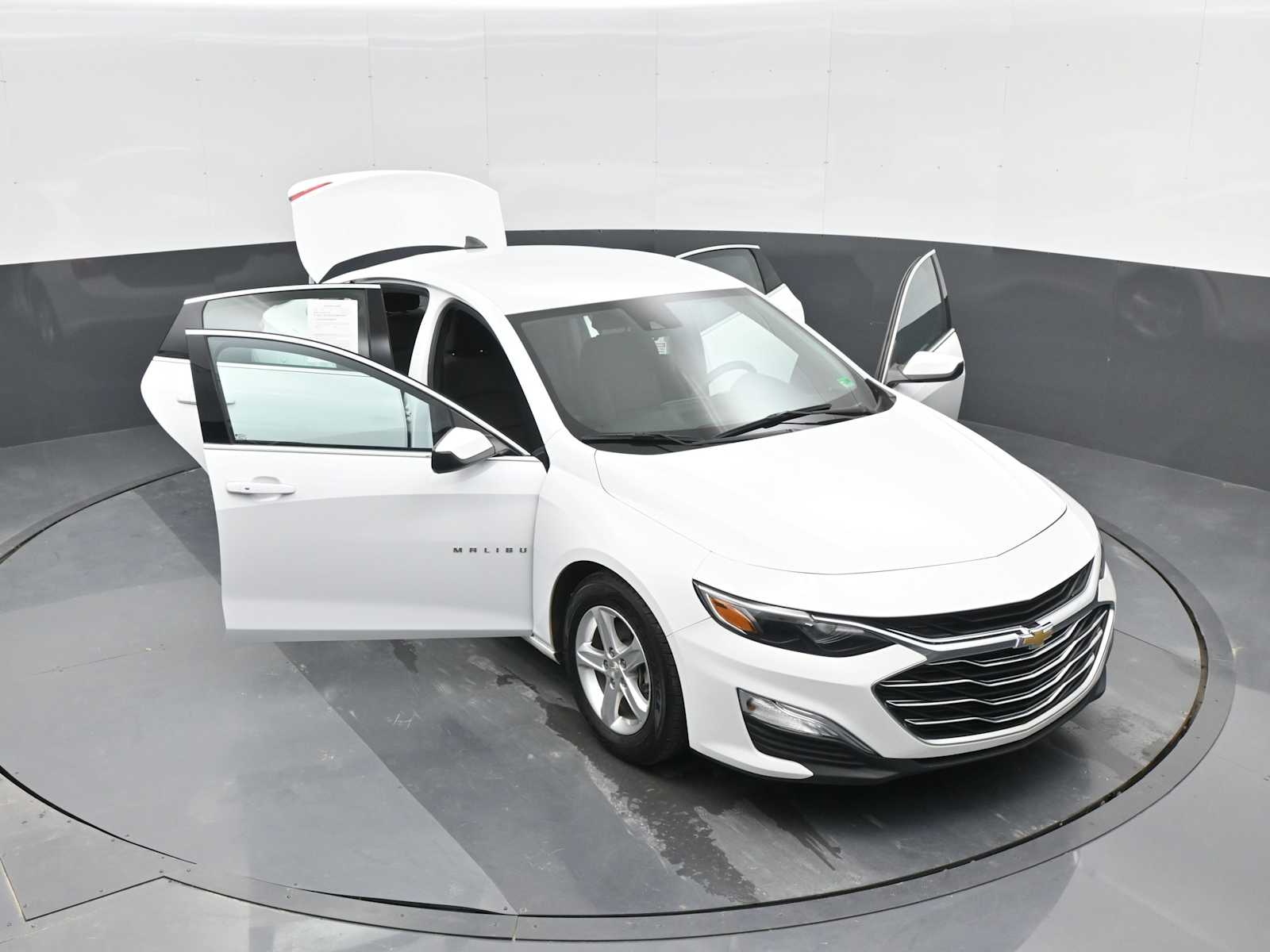2022 Chevrolet Malibu LS