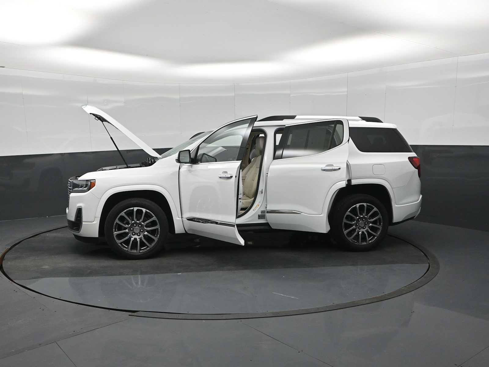 2023 GMC Acadia AWD Denali