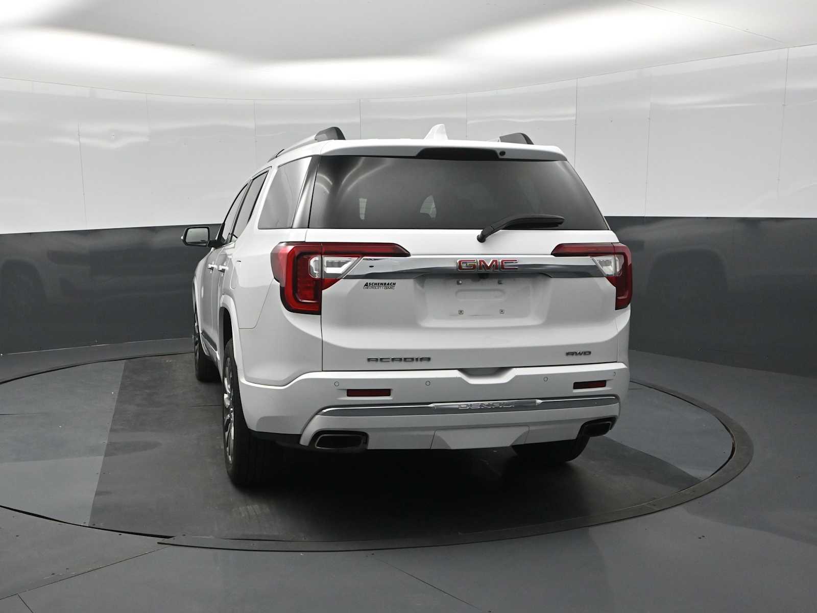2023 GMC Acadia AWD Denali