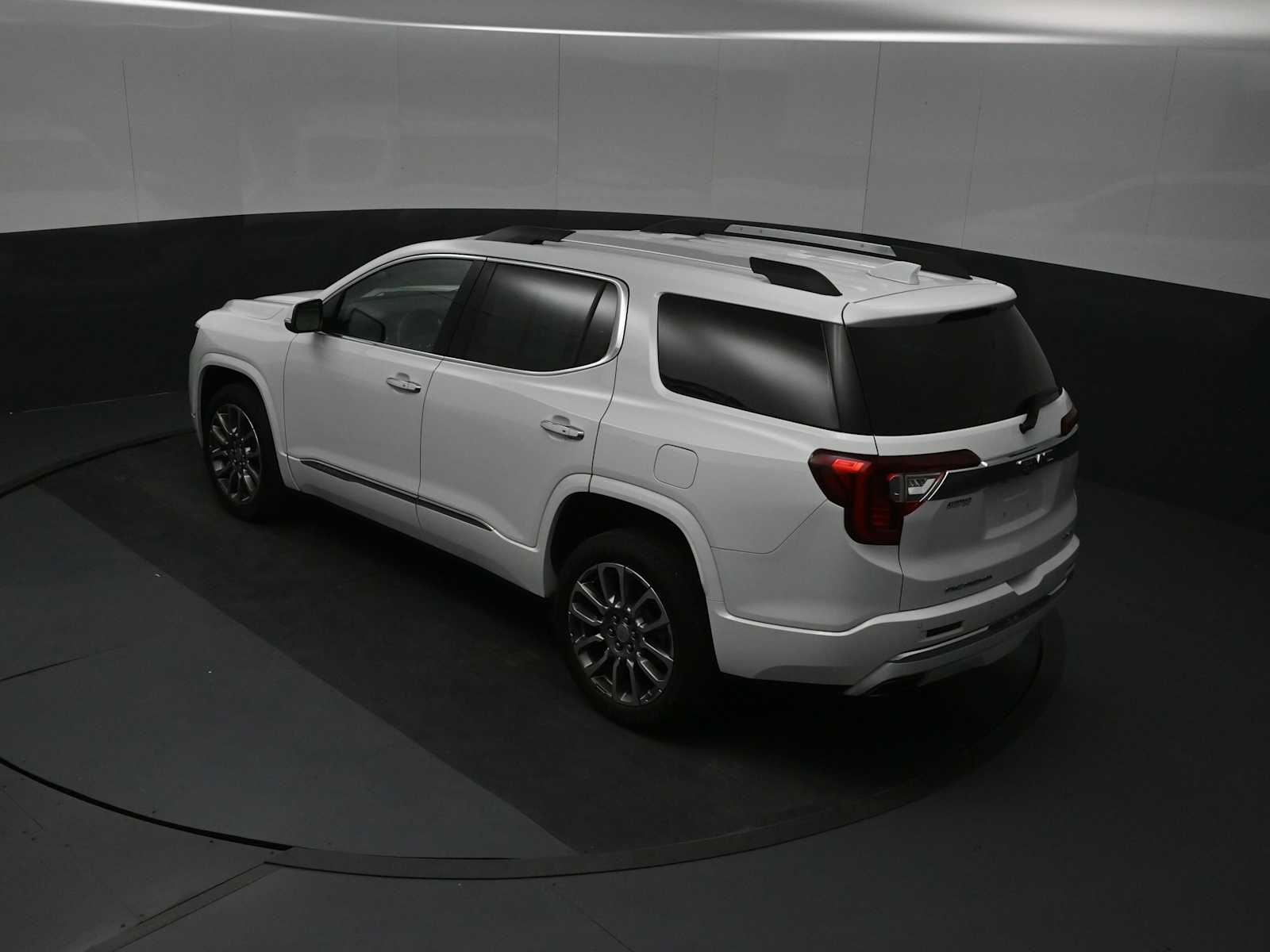 2023 GMC Acadia AWD Denali