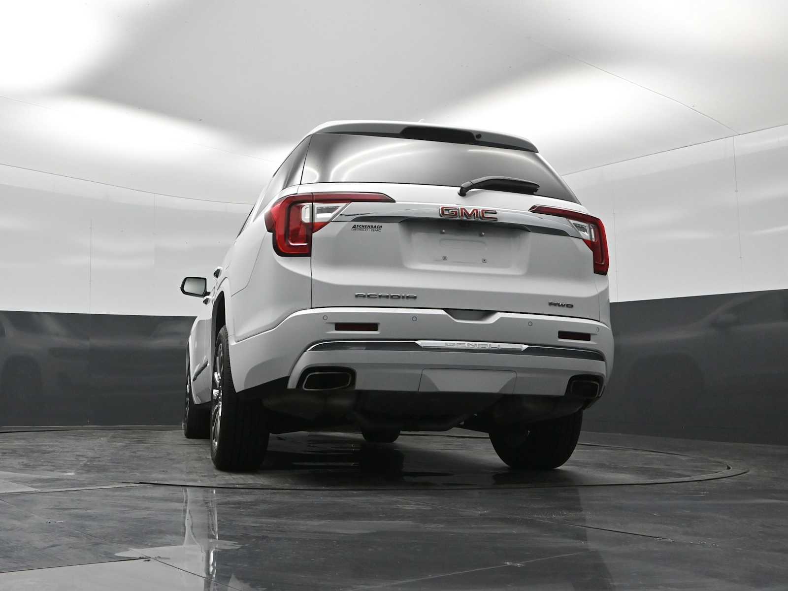 2023 GMC Acadia AWD Denali