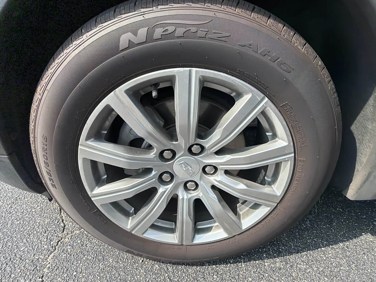 2021 Cadillac XT4 Premium Luxury