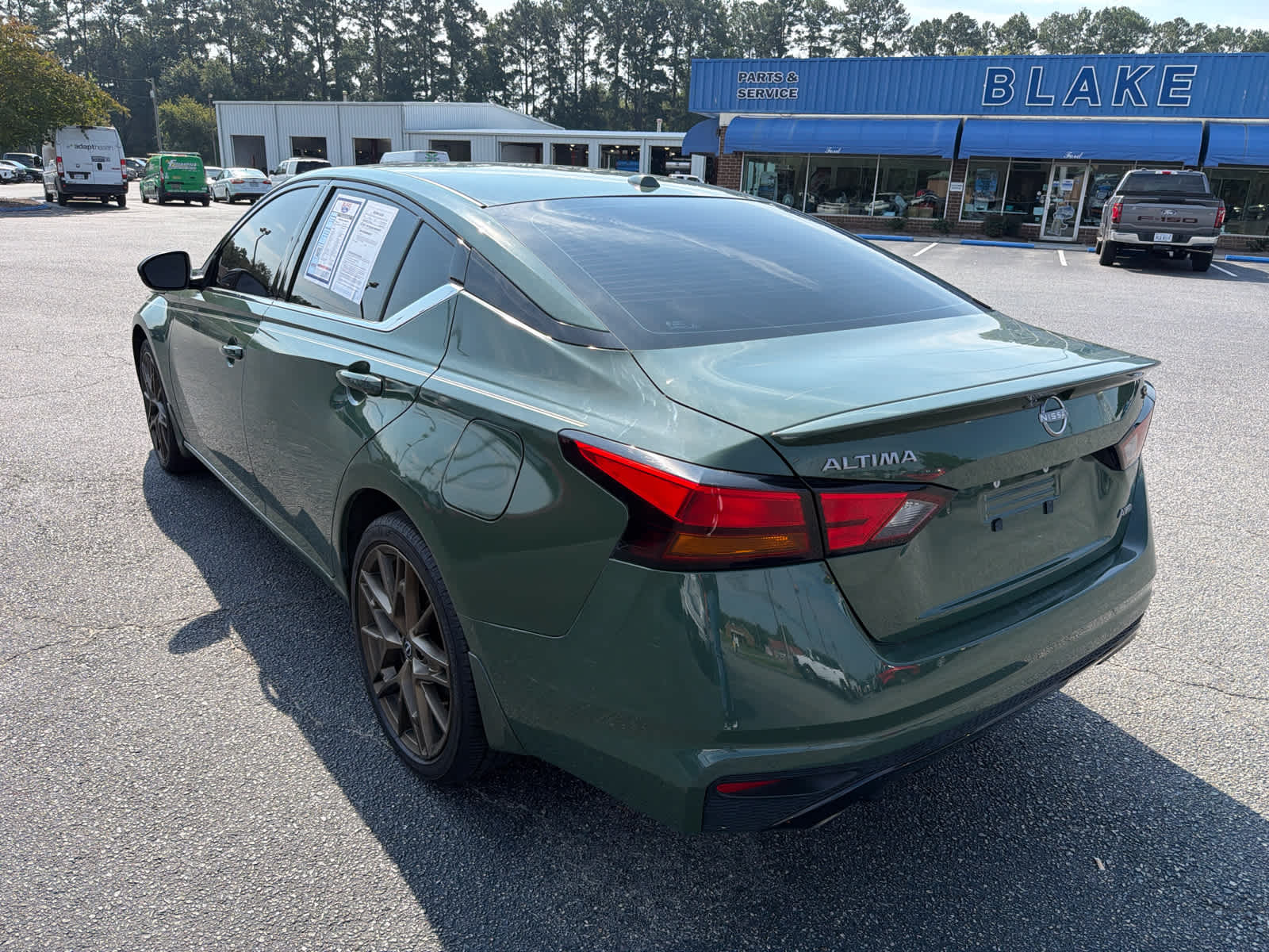 2025 Nissan Altima SR