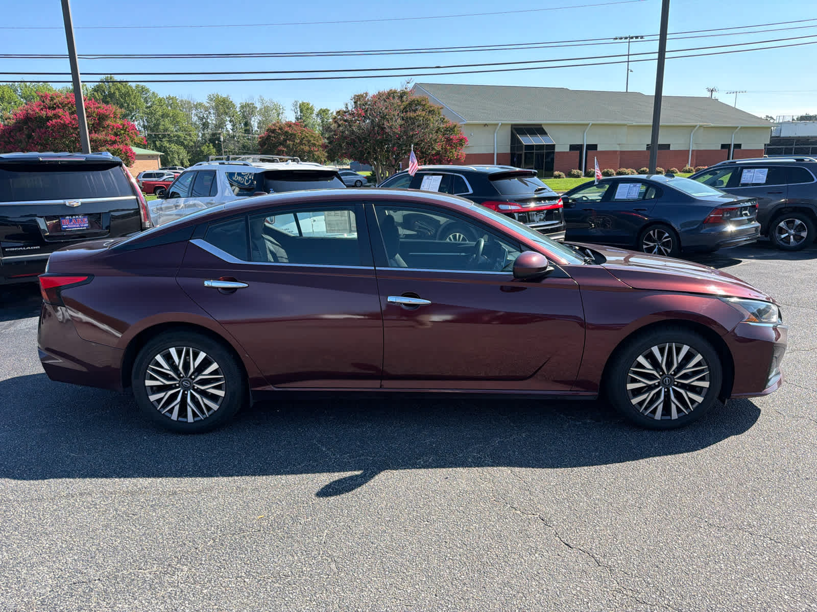 2023 Nissan Altima SV