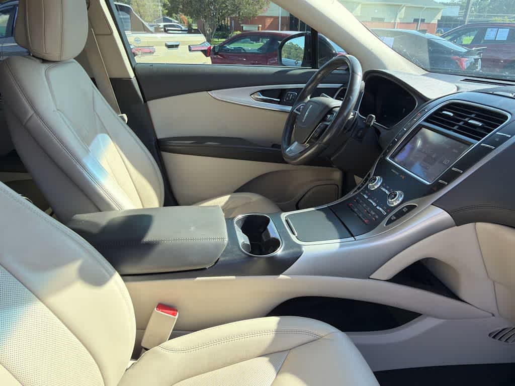 2020 Lincoln Nautilus Standard