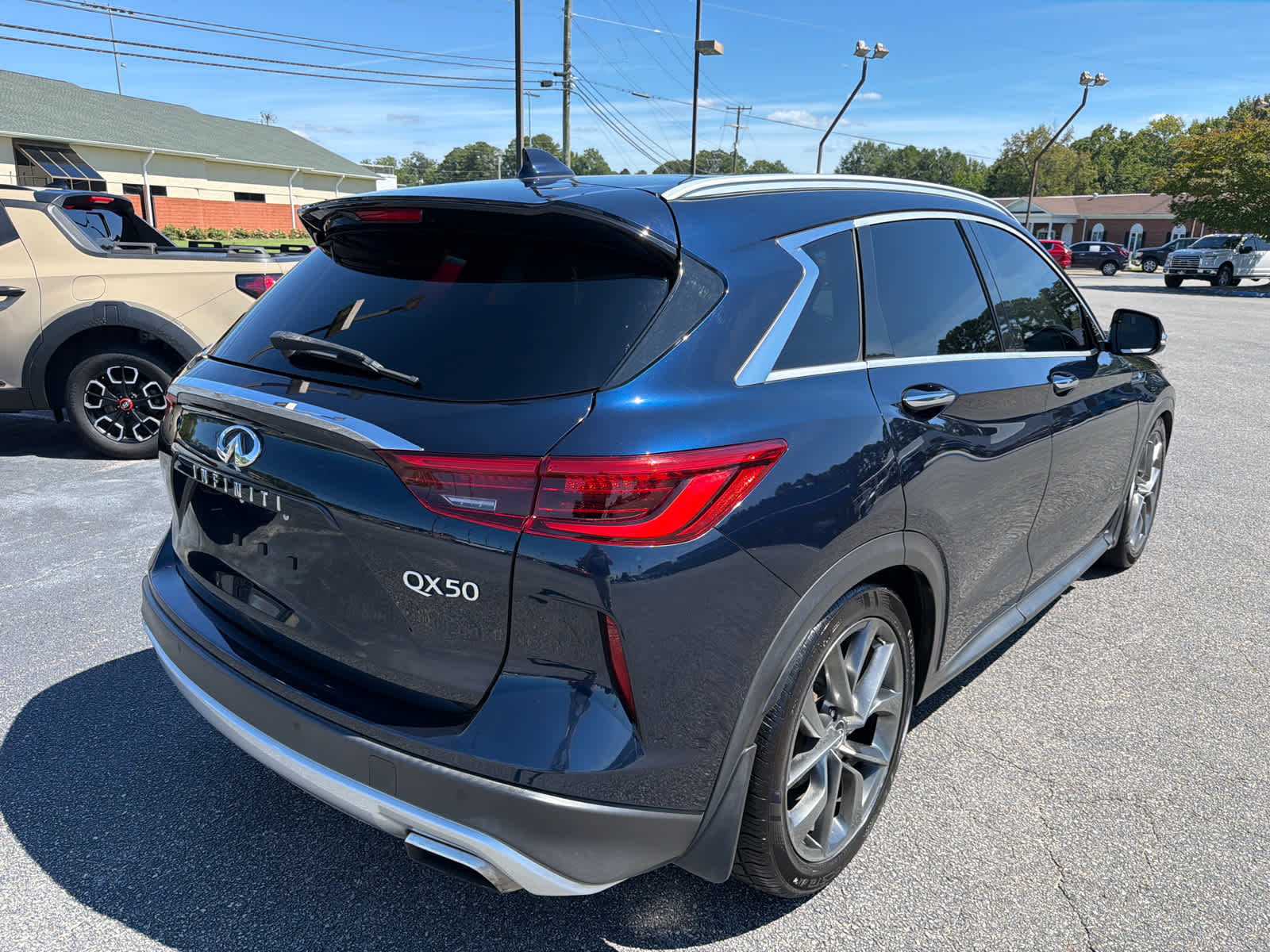 2019 INFINITI QX50 ESSENTIAL