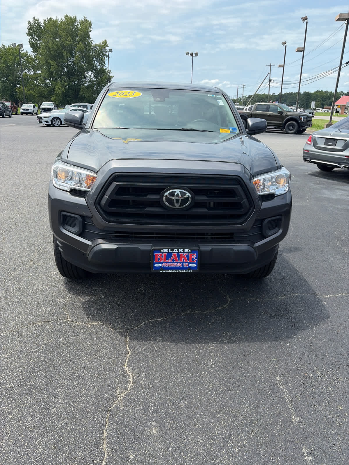 2023 Toyota Tacoma SR V6