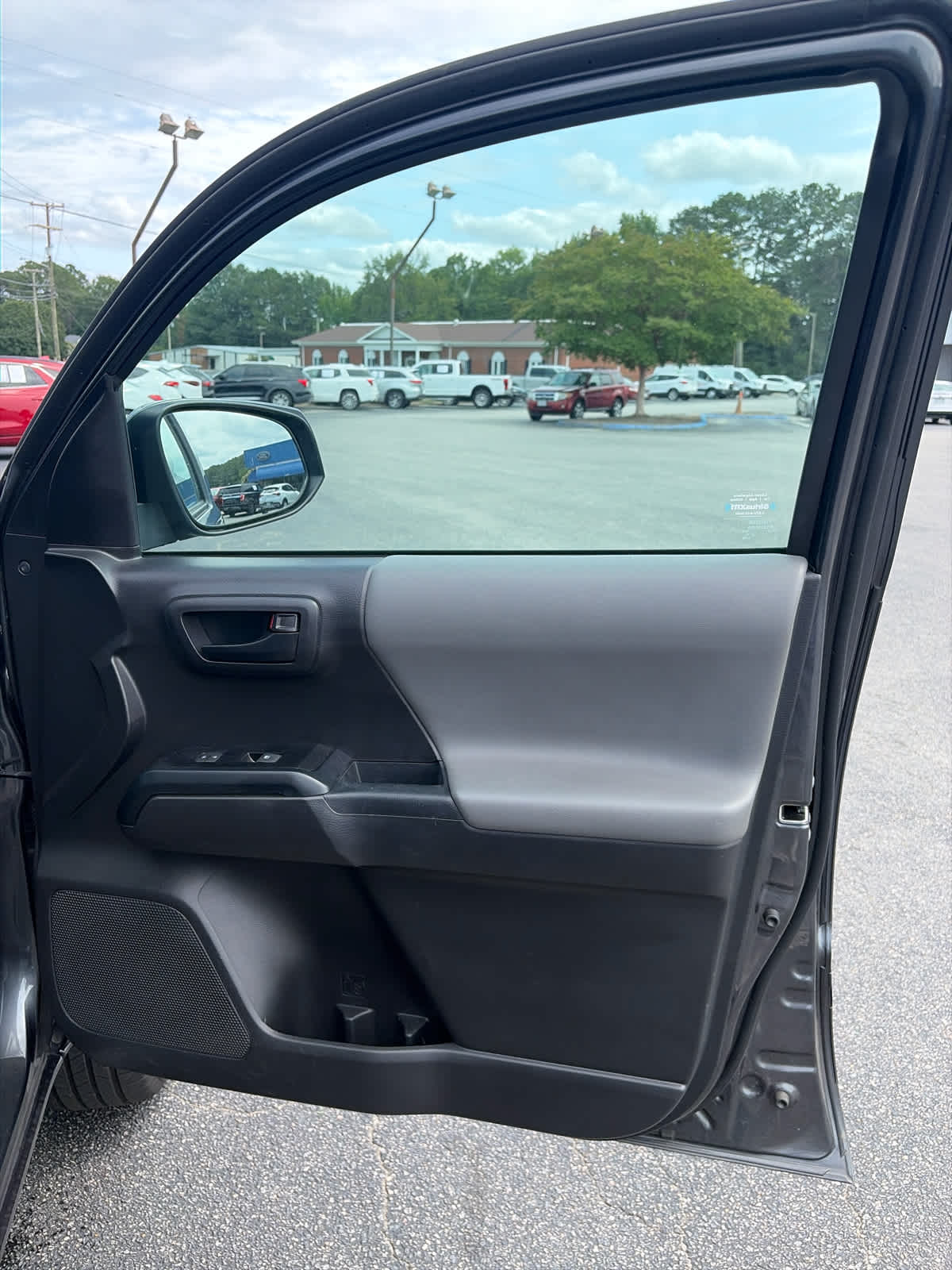2023 Toyota Tacoma SR V6