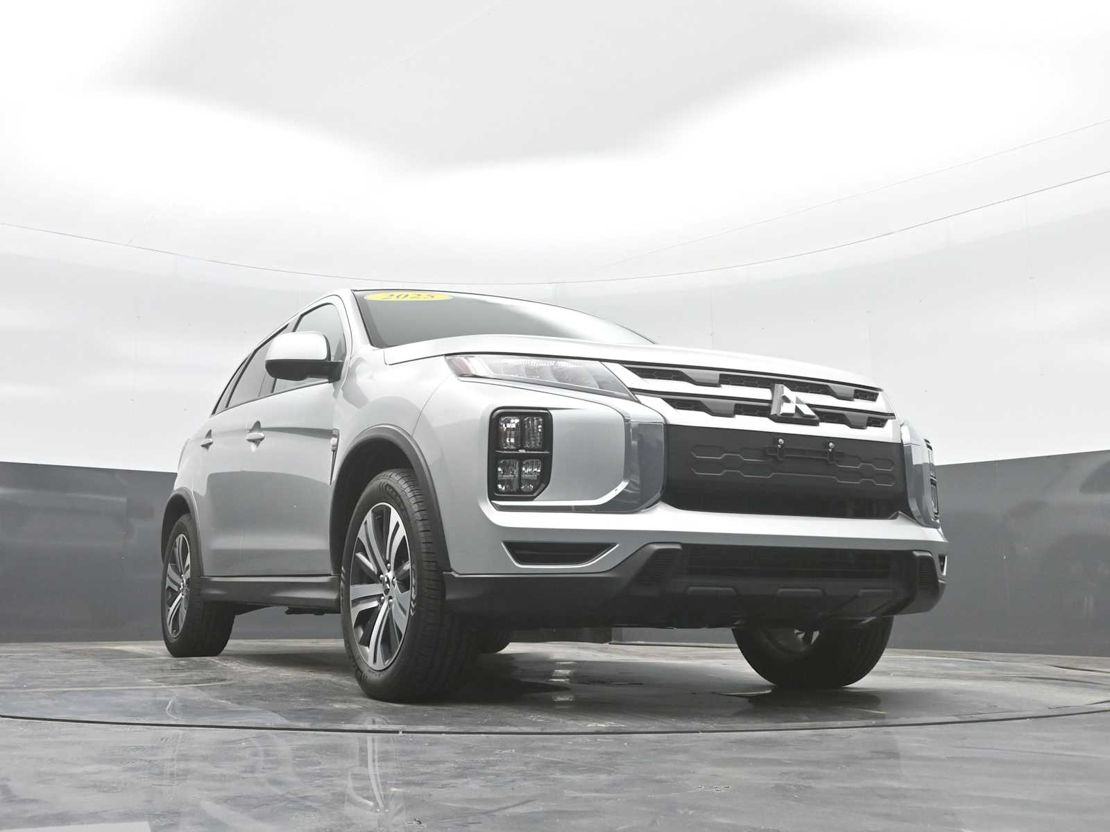 2025 Mitsubishi Outlander Sport ES