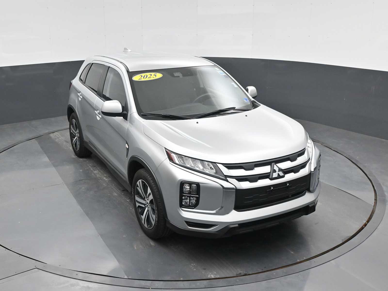 2025 Mitsubishi Outlander Sport ES