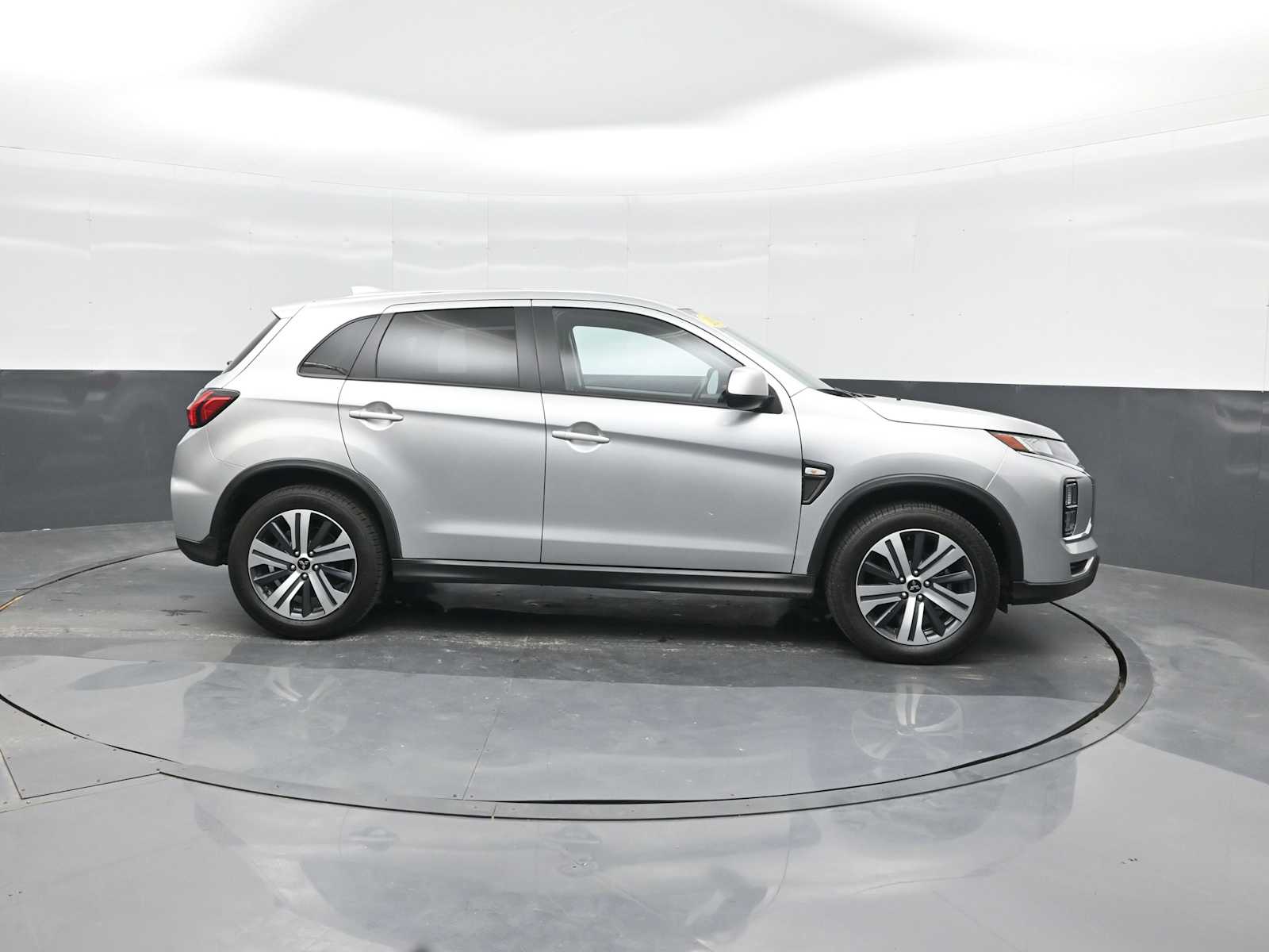 2025 Mitsubishi Outlander Sport ES