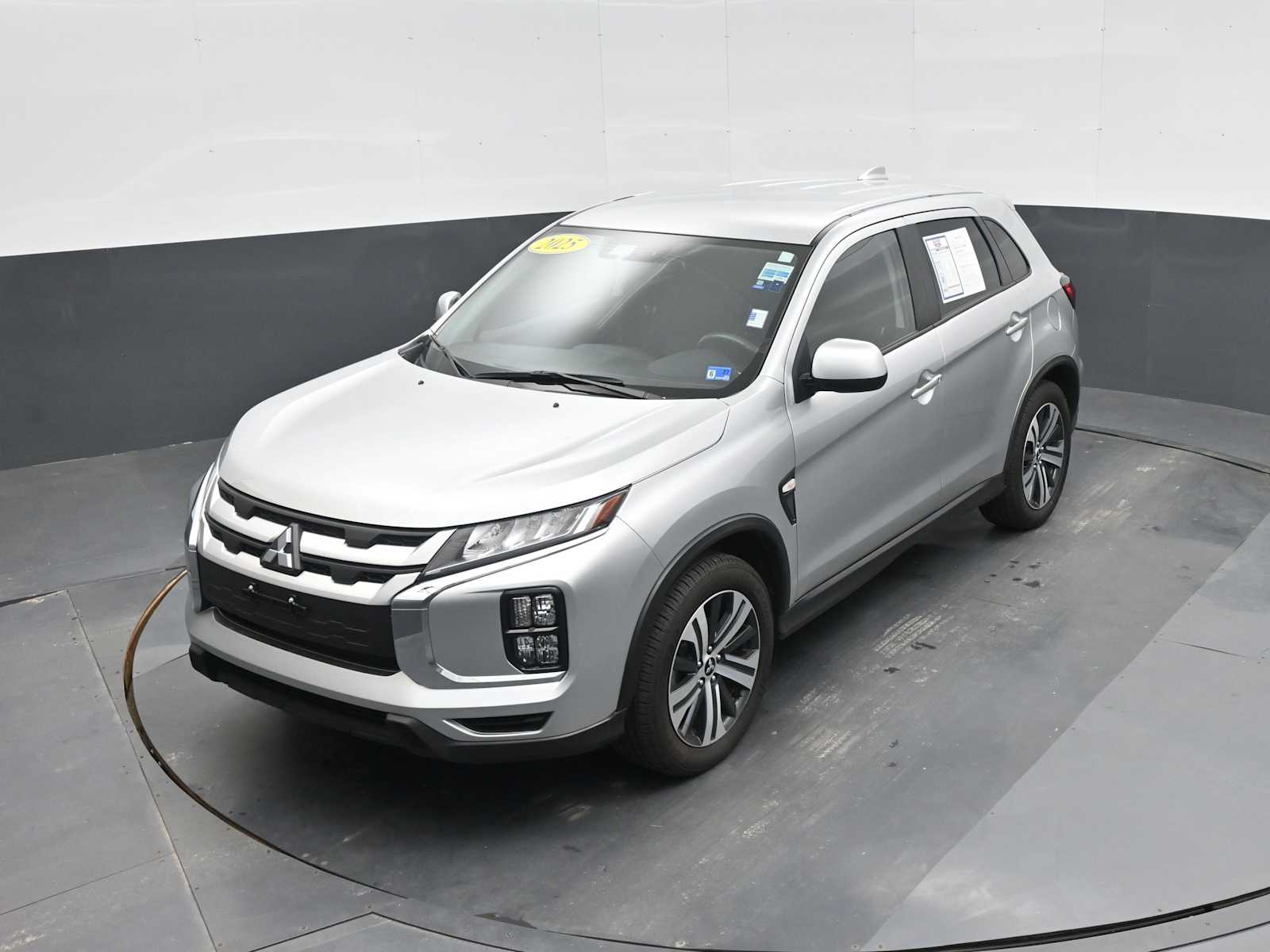 2025 Mitsubishi Outlander Sport ES