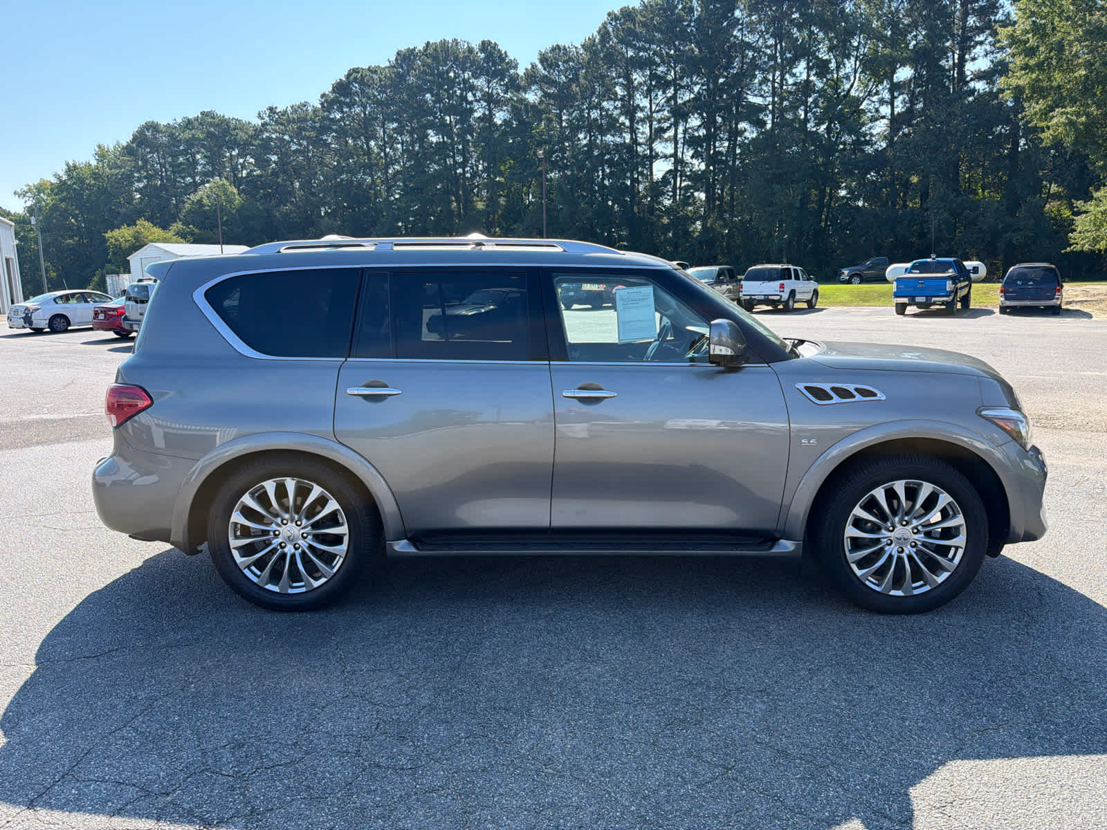 2016 INFINITI QX80 