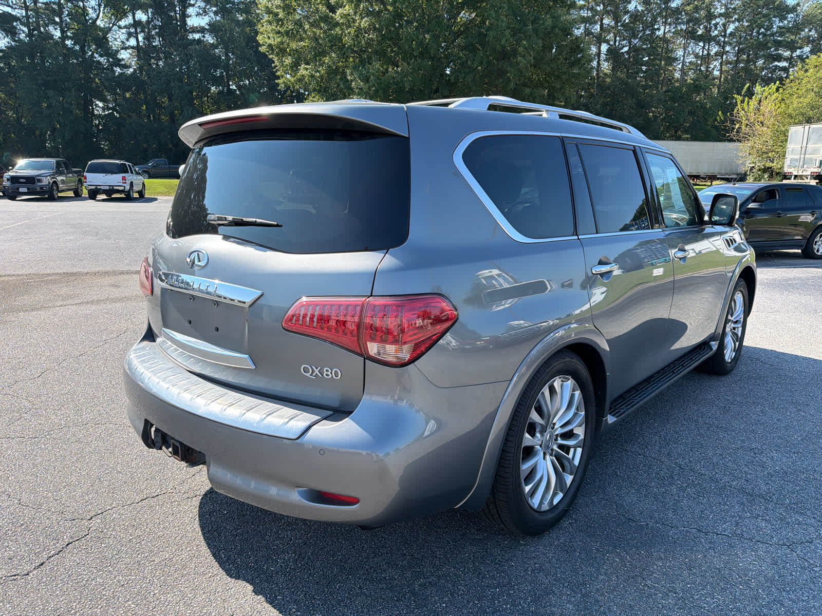 2016 INFINITI QX80 