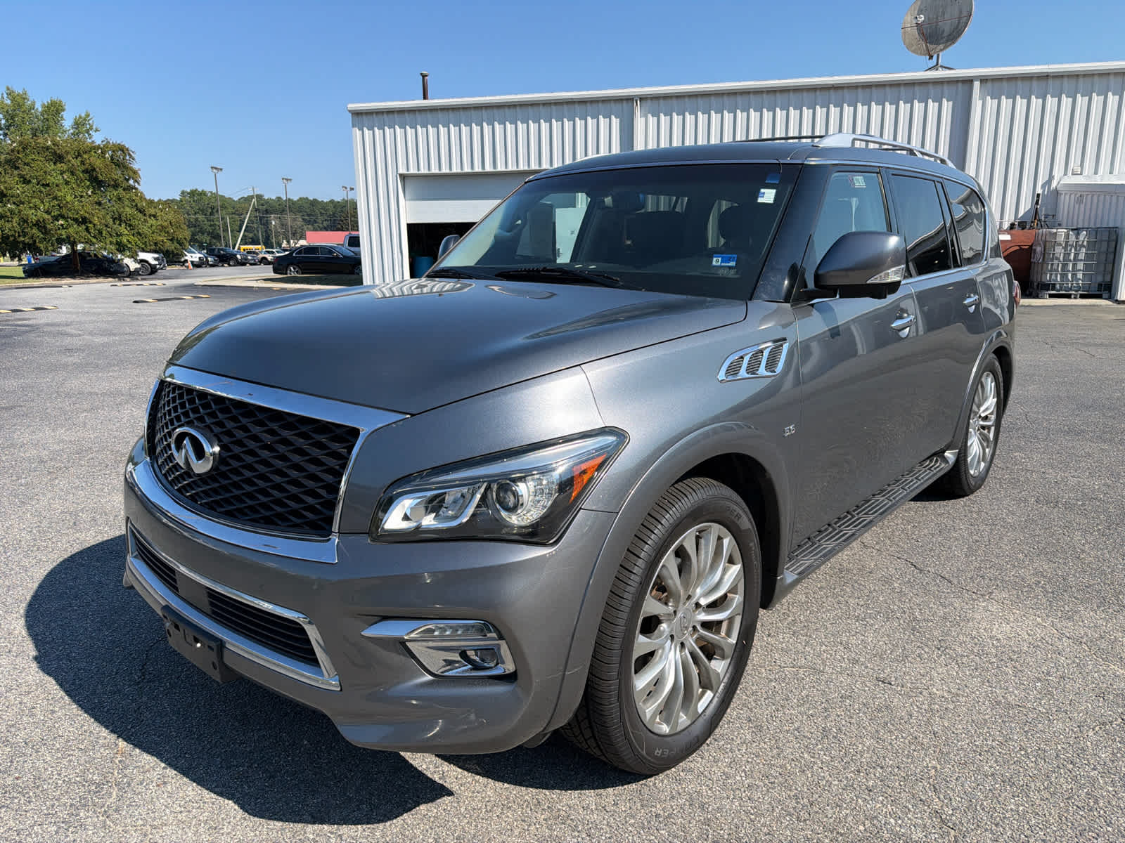 2016 INFINITI QX80 