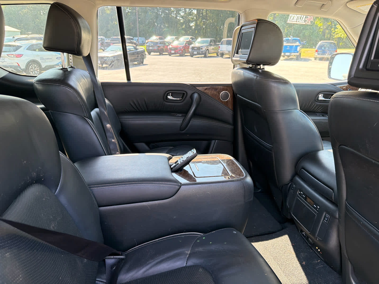 2016 INFINITI QX80 