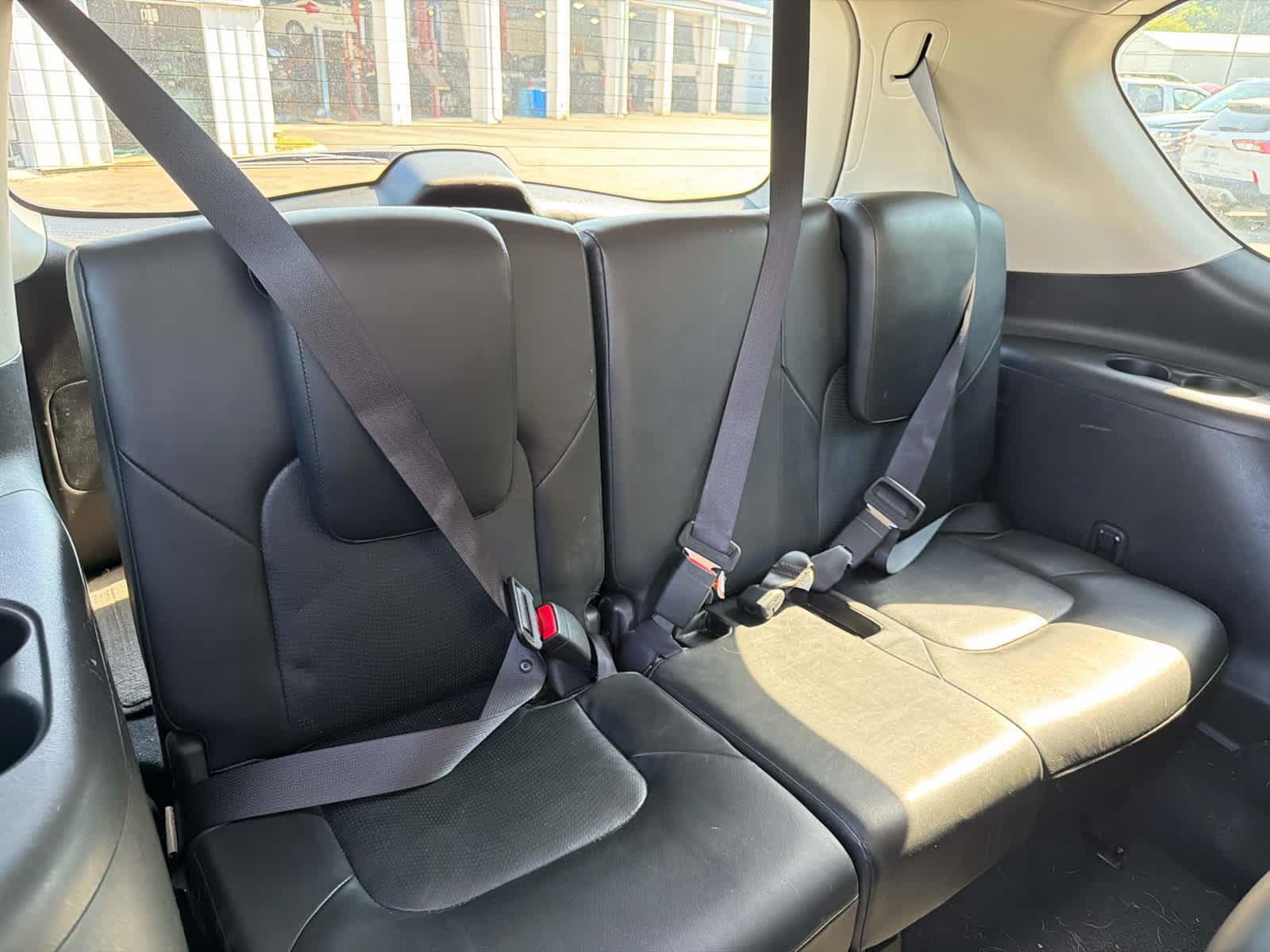 2016 INFINITI QX80 