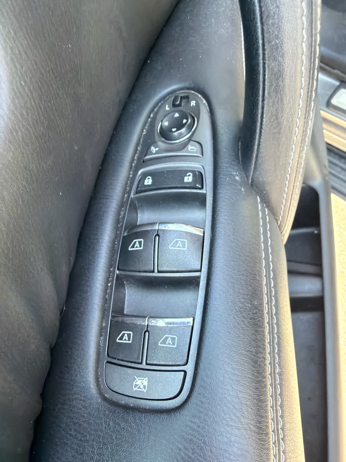 2016 INFINITI QX80 