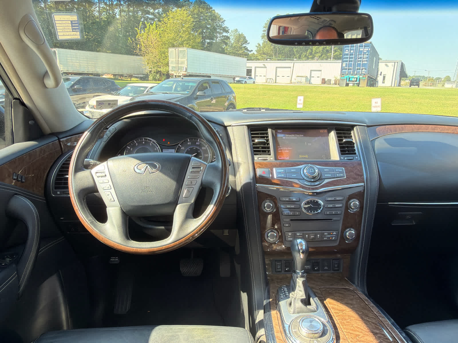 2016 INFINITI QX80 