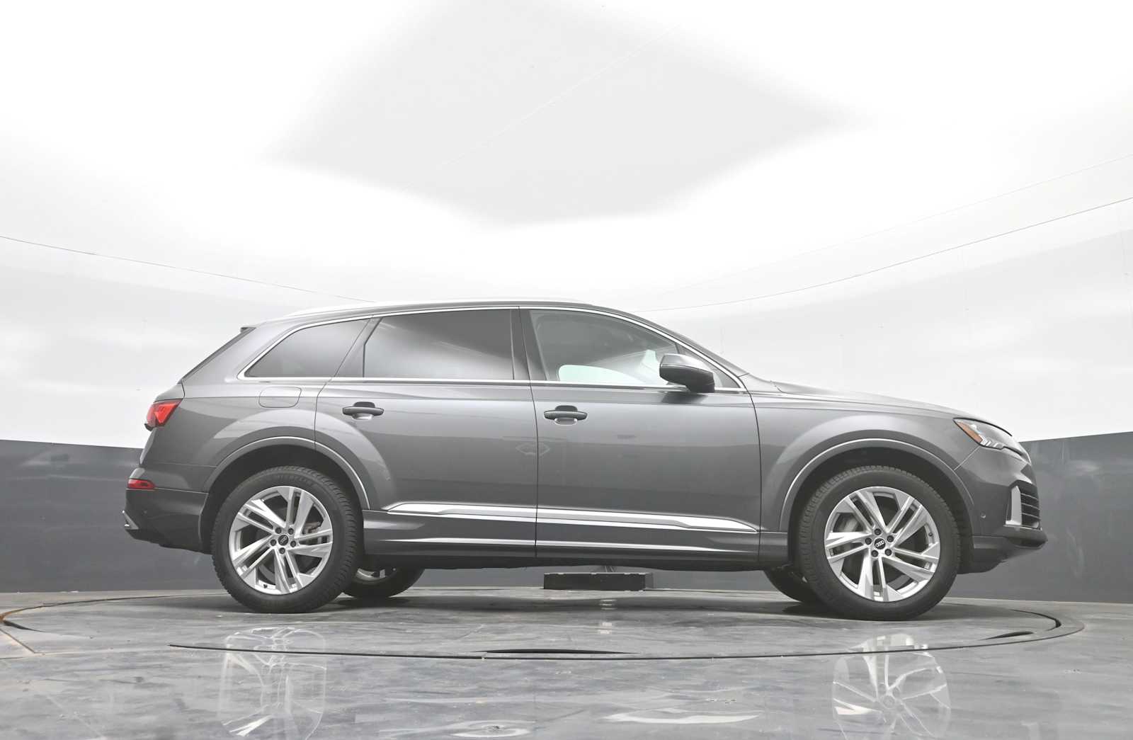 2021 Audi Q7 Premium Plus 55 TFSI quattro Tiptronic