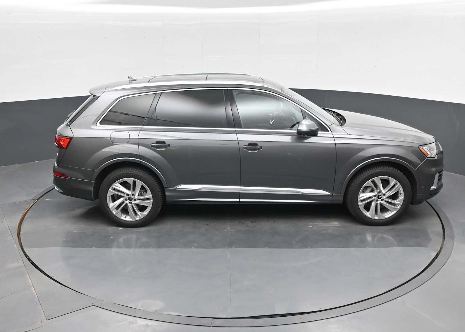 2021 Audi Q7 Premium Plus 55 TFSI quattro Tiptronic