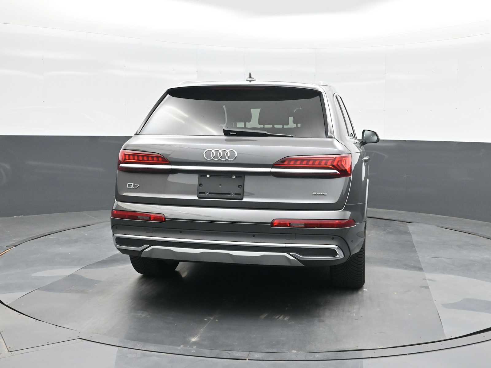 2021 Audi Q7 Premium Plus 55 TFSI quattro Tiptronic