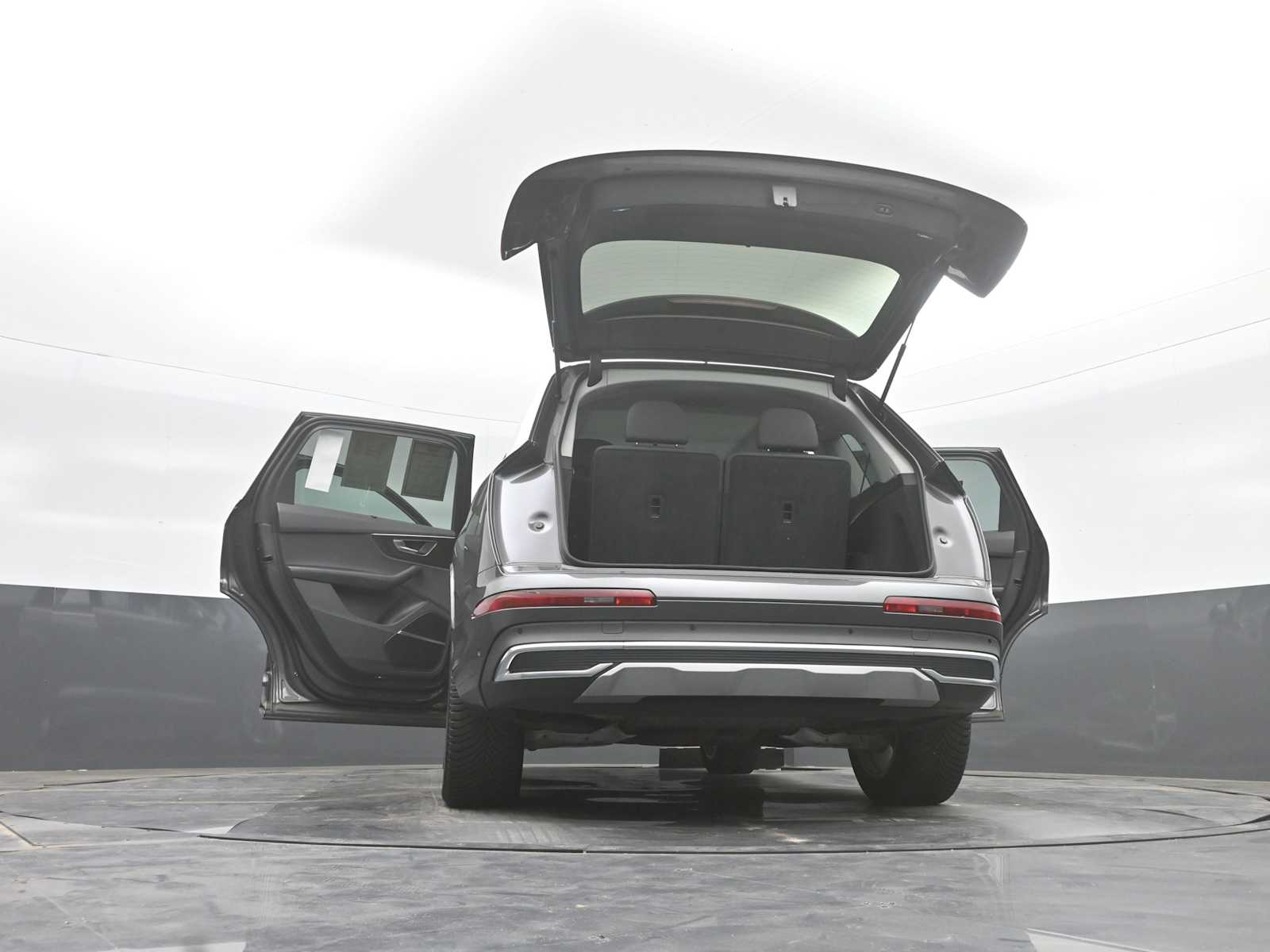 2021 Audi Q7 Premium Plus 55 TFSI quattro Tiptronic