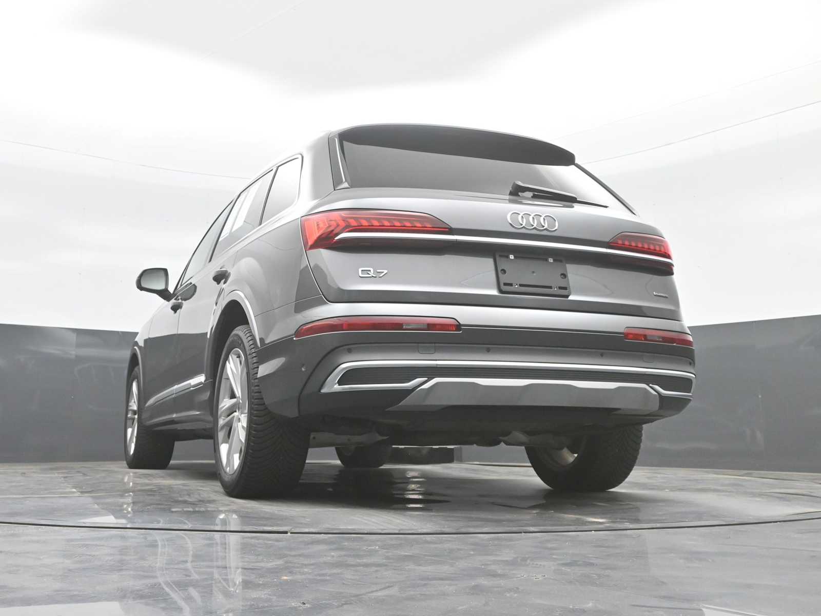 2021 Audi Q7 Premium Plus 55 TFSI quattro Tiptronic