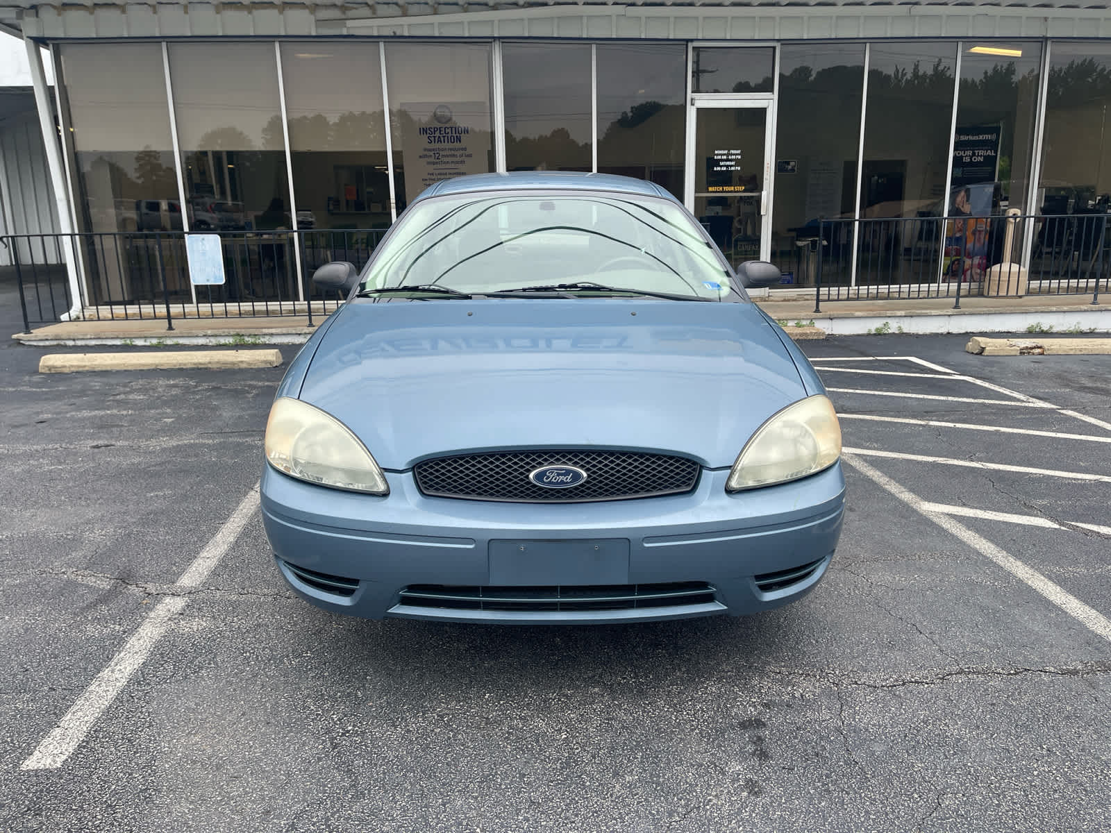 2005 Ford Taurus SE