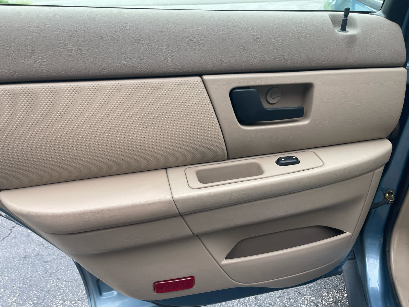 2005 Ford Taurus SE