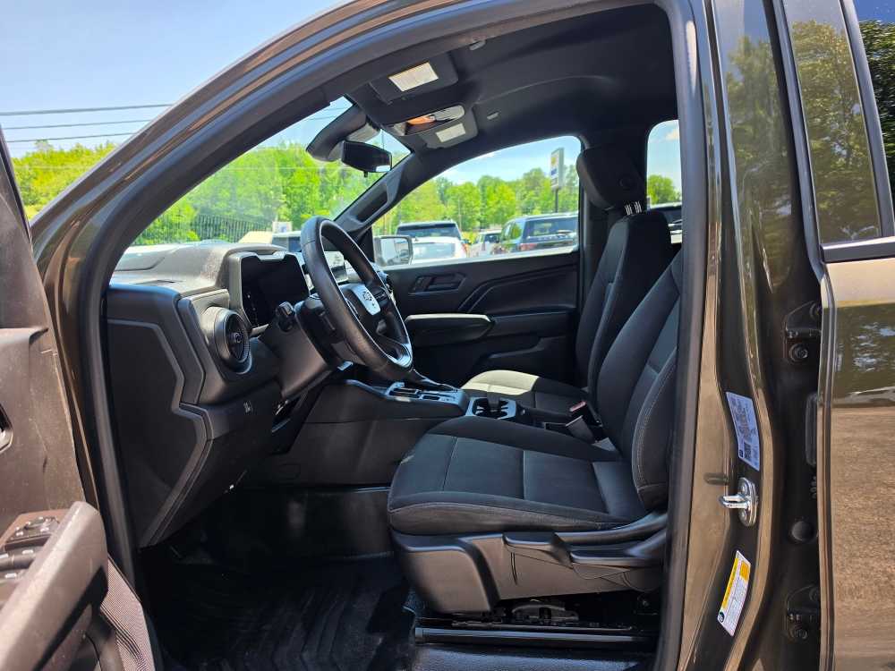 2023 Chevrolet Colorado WT